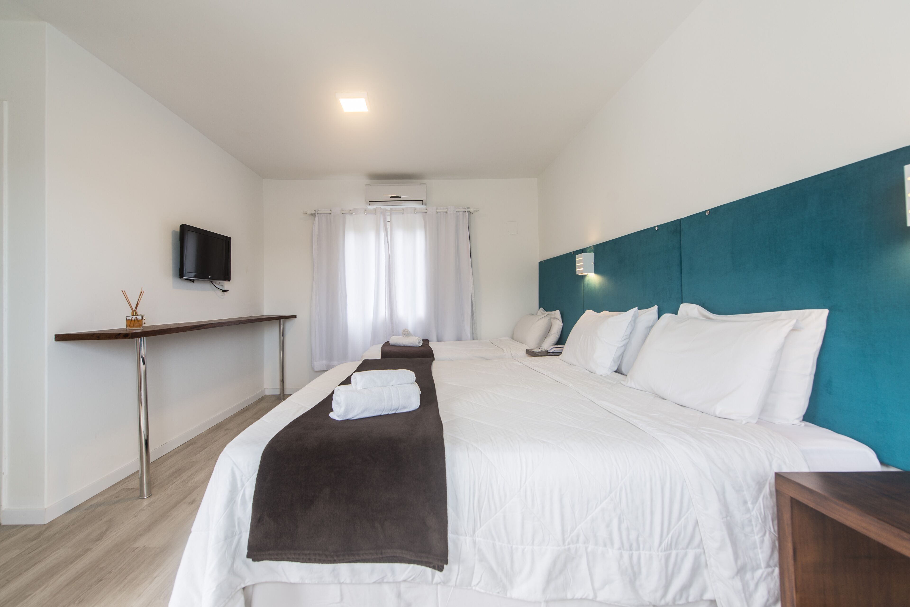 Wifi gratis y ropa de cama