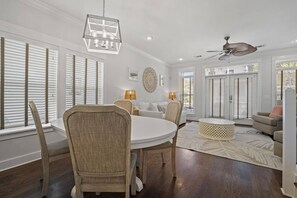 Dining - Seaside Sunrise Cottage (Panama City Beach)