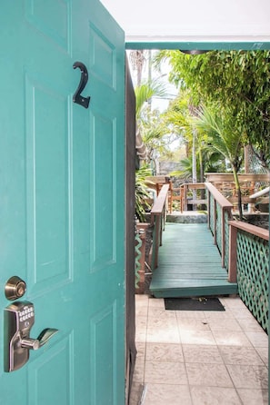 Property grounds - Oceanview Escape | Walk to Cruz Bay & Beaches (Cruz Bay)