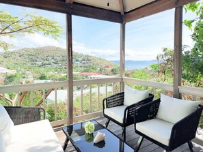 Property grounds - Oceanview Cottage | Walk to Beach & Restaurants (Cruz Bay)