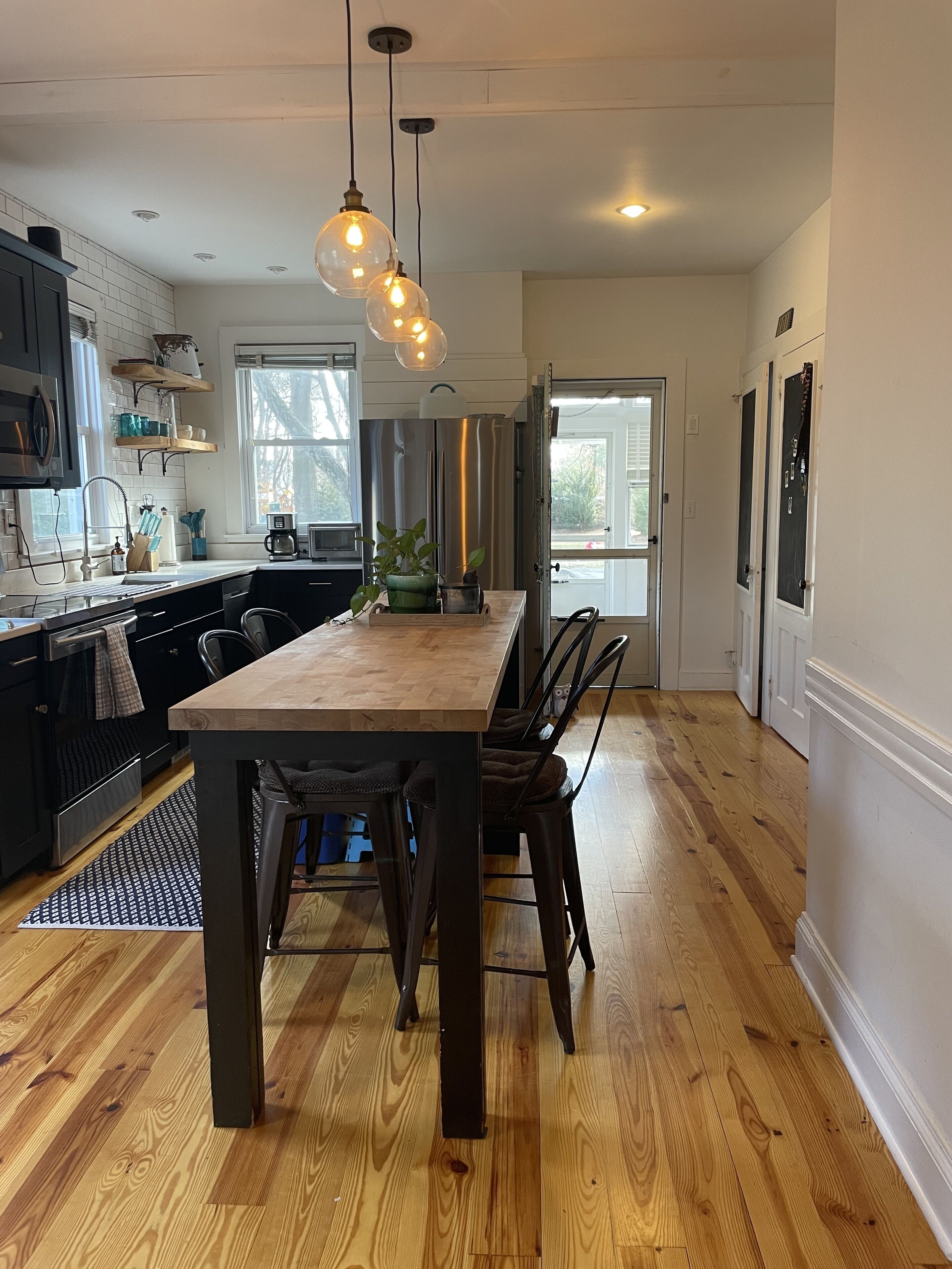 Charming Historic Owl House in Old Wethersfield