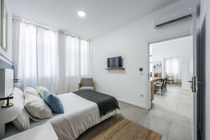 2 bedrooms, iron/ironing board, free WiFi, bed sheets - NEW Apartment near to the beach Ca0A (Valencia)