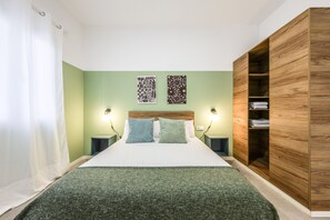 2 bedrooms, iron/ironing board, free WiFi, bed sheets - NEW apartment near to the beach 1D (Valencia)