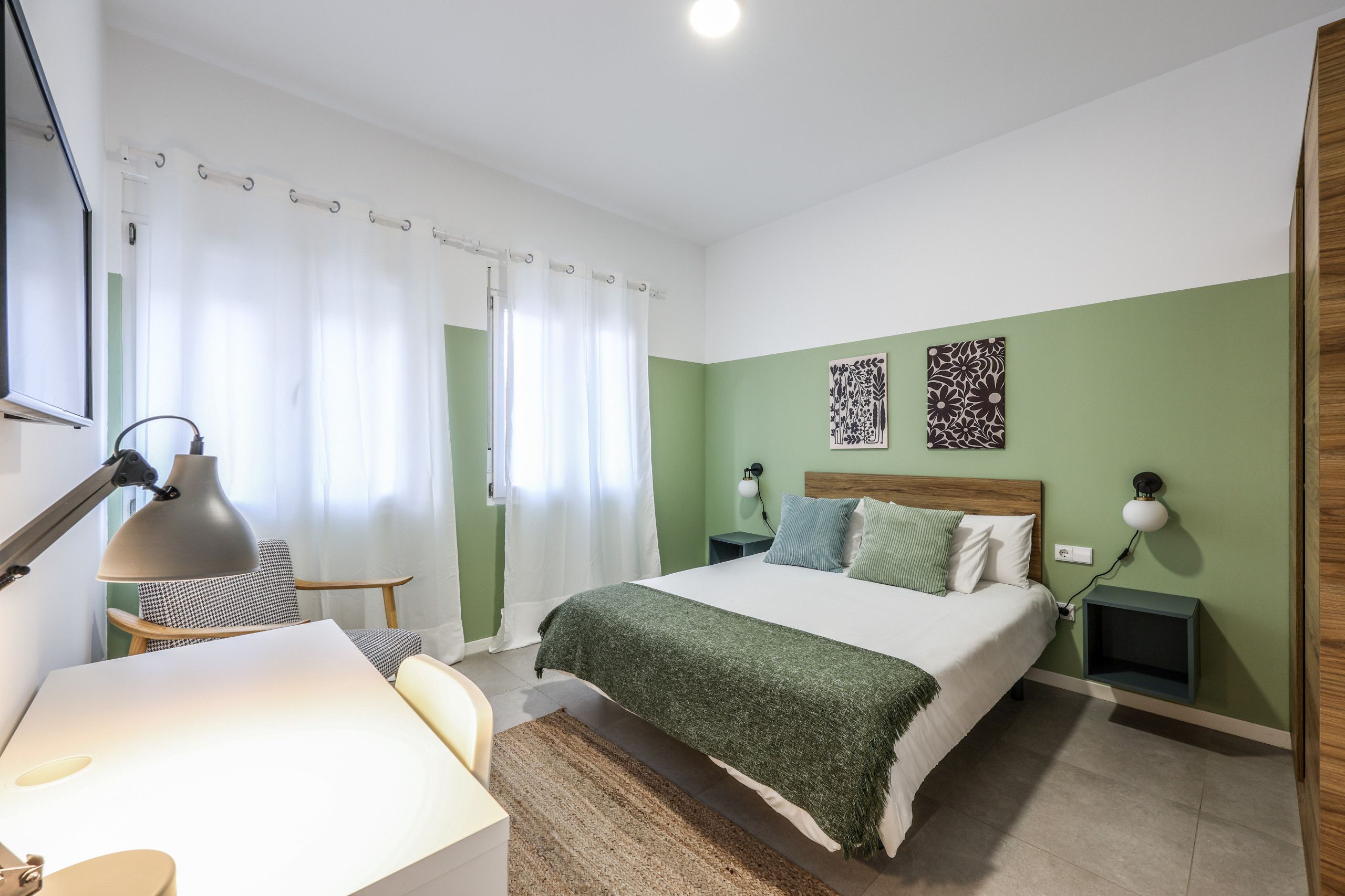 2 bedrooms, iron/ironing board, WiFi (free), bed sheets
