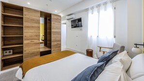 1 bedroom, iron/ironing board, WiFi (free), bed sheets - NEW Studio near to the beach 2C (Valencia)