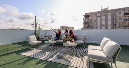 Cozy Apartment 5 Minutes from the Beach 3A