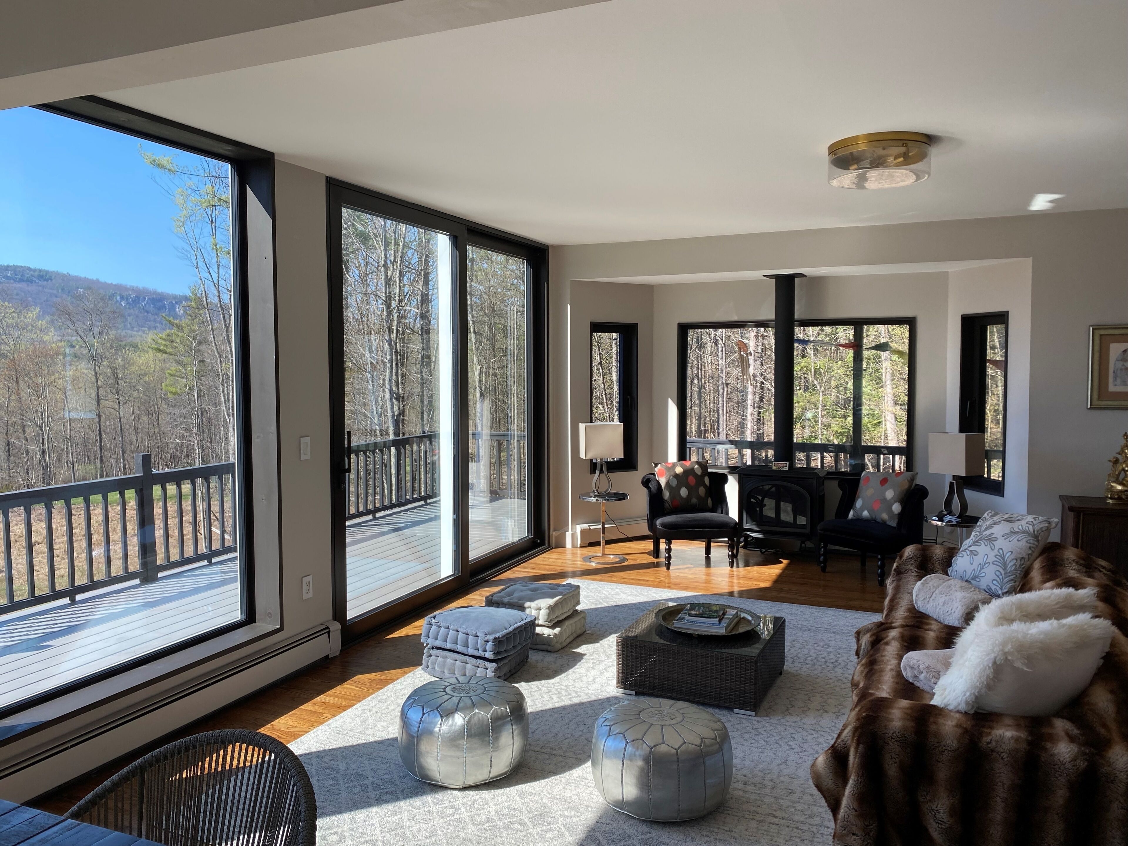 Stunning Mountain Views, Pool, NEW Hot Tub and Sauna