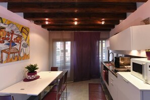 Fridge, microwave, stovetop, dishwasher - Corte Coppo Deluxe (Venice)