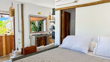 Cabana conforto, 1 cama Queen, banheiro privativo, no jardim | 1 quarto, escrivaninha, Wi-Fi de cortesia, roupa de cama