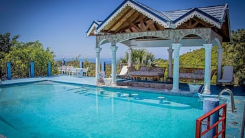 Udendørs pool