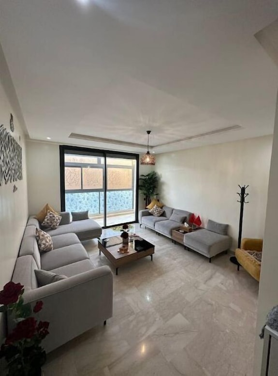 Chic 2br Getaway With Large Balcony & Central Ac - Agadir