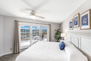 2 habitaciones, escritorio, tabla de planchar con plancha y wifi gratis 