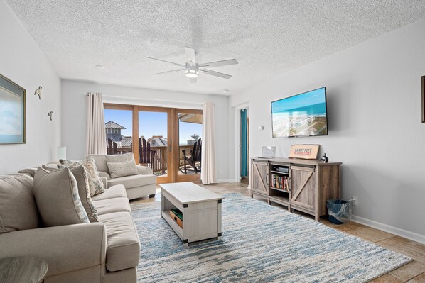 Televisión, futbolito, tenis de mesa y libros 