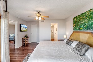 2 chambres, fer et planche à repasser, Wi-Fi gratuit, draps fournis