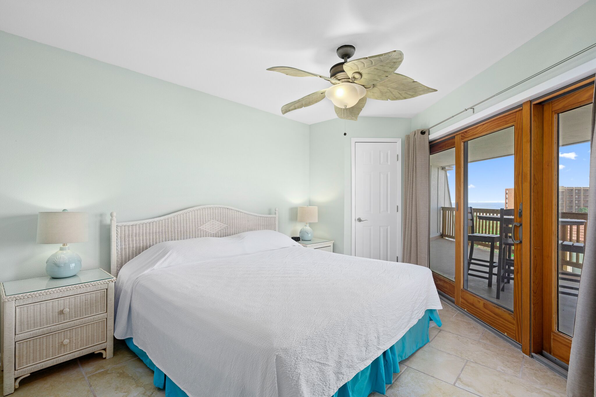 La Mirage Condo 324 Beachfront Condominiums Resort with Private Boardwalk to Beach