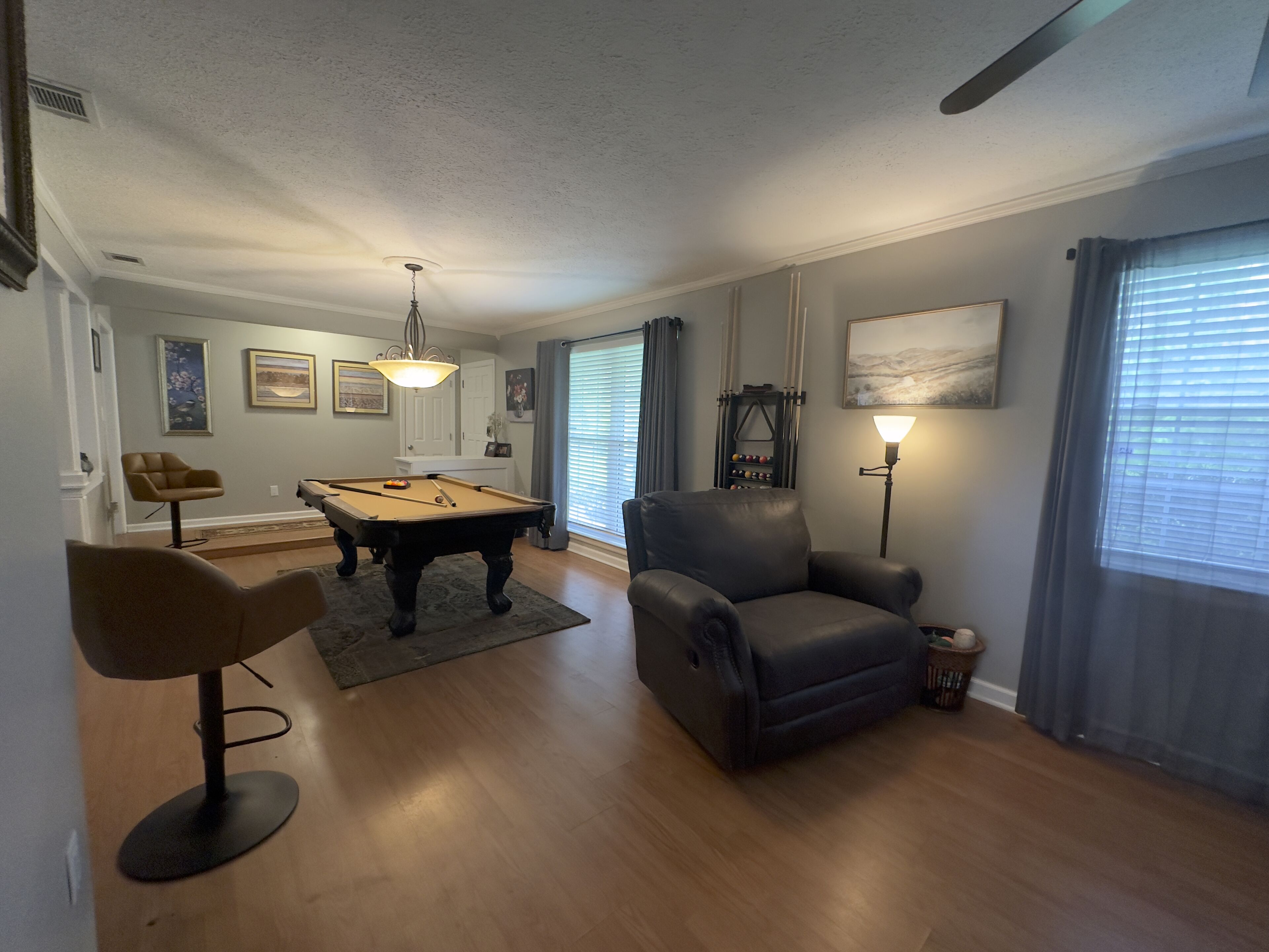 Remodeled 3BR minutes from Downtown Savannah | Pool | Outdoor Kitchen