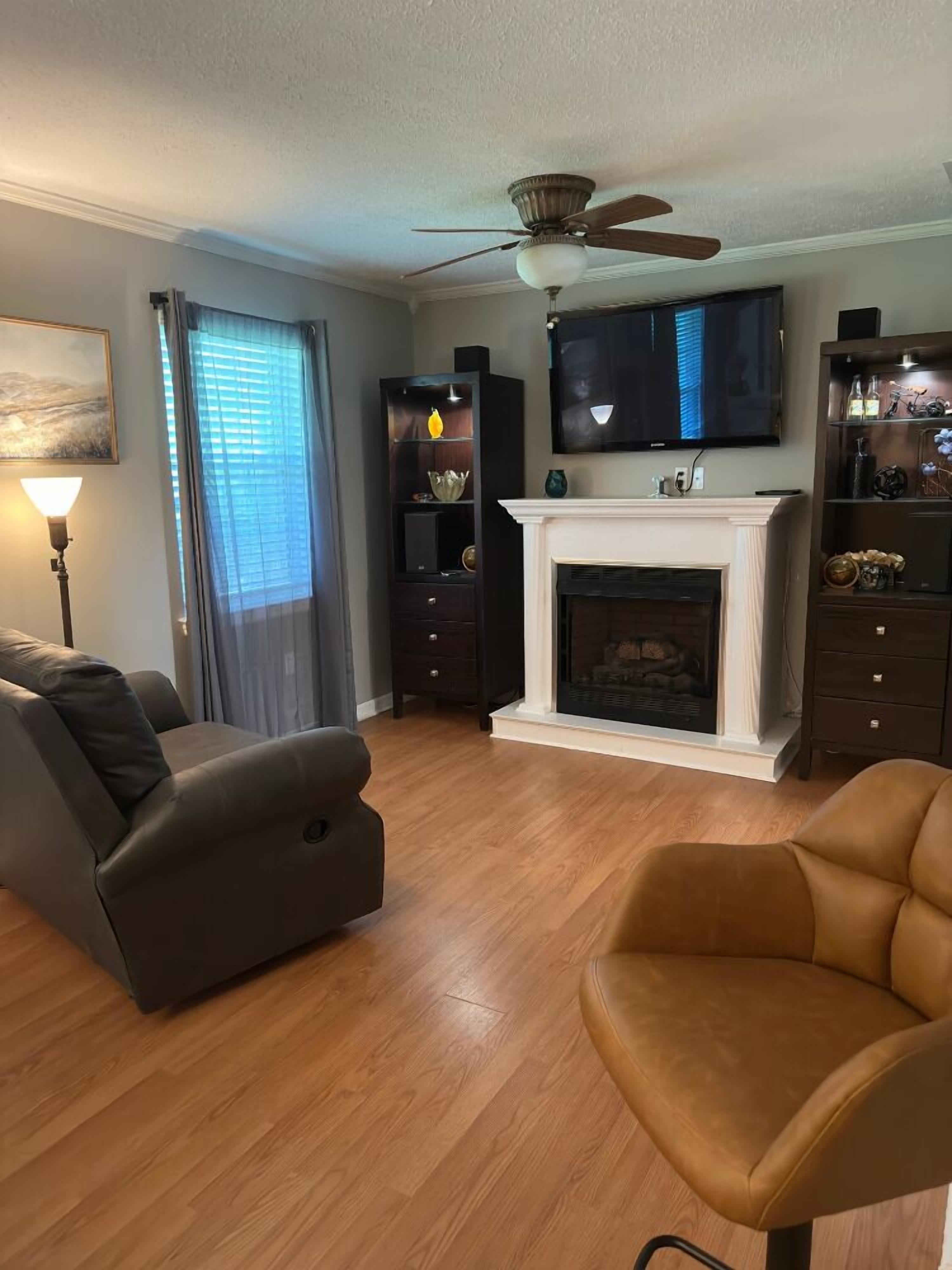 Remodeled 3BR minutes from Downtown Savannah | Pool | Outdoor Kitchen