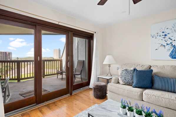 Smart TV, table football, ping pong, books - La Mirage Condo 223 Beachfront Condominiums Resort with Private Boardwalk to Beach (Port Aransas)