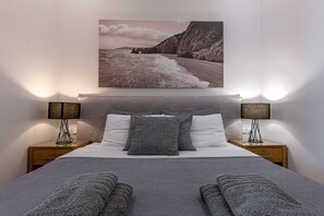3 Schlafzimmer, Zimmersafe, Bügeleisen/Bügelbrett, kostenloses WLAN