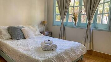 3 quartos, ferros/tábuas de passar roupa, Wi-Fi, roupa de cama