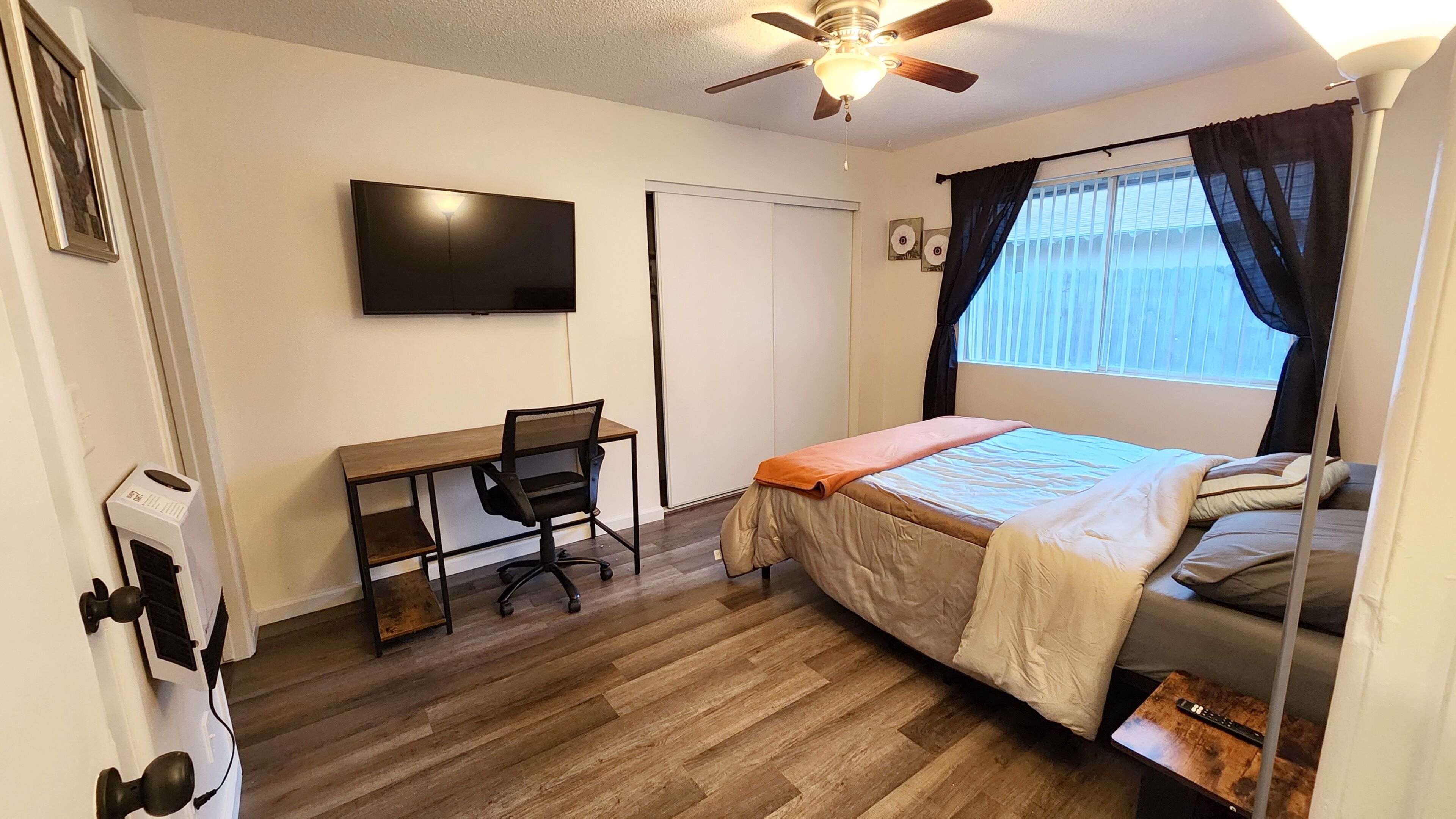 SALE! Peaceful, Clean, 4x Queen Bed, Spacious!