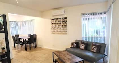 SALE! Peaceful, Clean, 4x Queen Bed, Spacious!