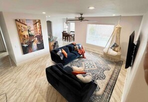 Smart TV - Home away from home! (St. George)