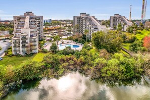 Exterior - Dog-friendly condo with a kitchenette, AC, pools, hot tubs, tennis, & gym (Orlando)