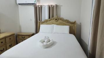 2 camere, una cassaforte in camera, una scrivania, ferro/asse da stiro