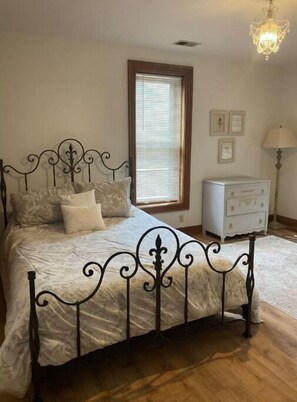 2 bedrooms