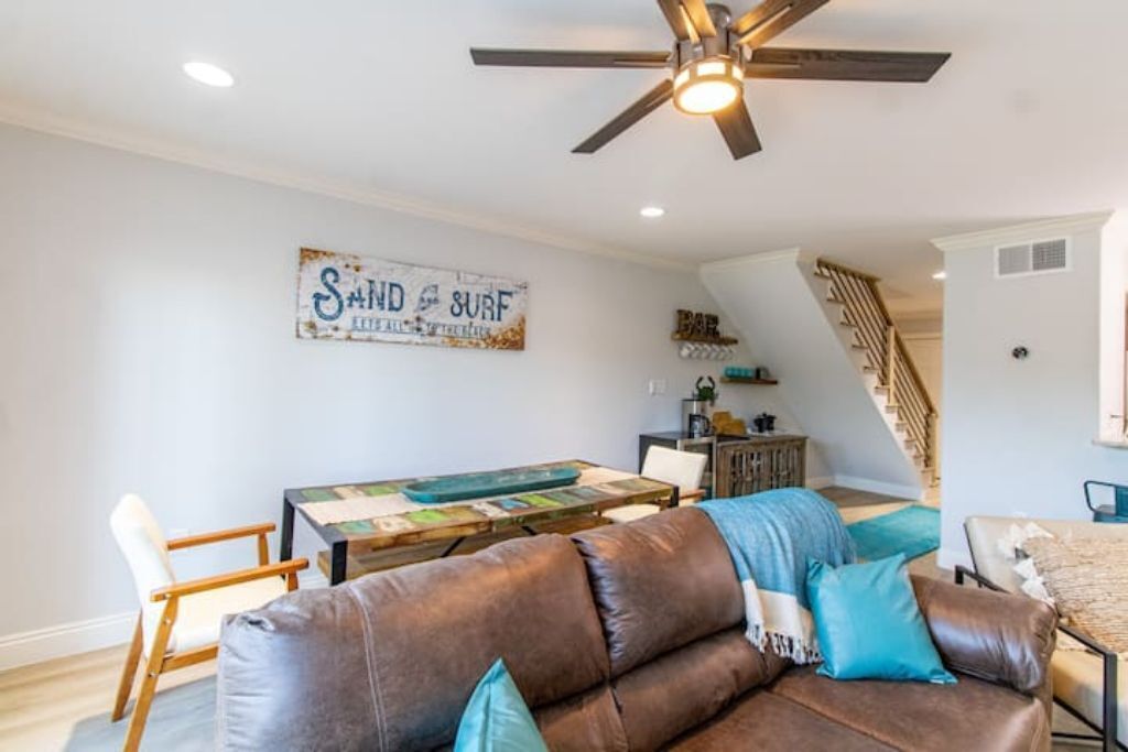 We sit on the beautiful Lagoon Bay, just steps from the Gulf Coast Beach!