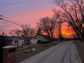 Property grounds - Cozy Cottage With Prairie & Lake Views Near Summer Activities & Lake Geneva (Genoa City)