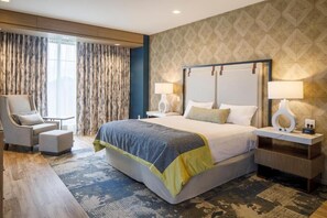 Sengetøy av topp kvalitet, safe på rommet og skrivebord