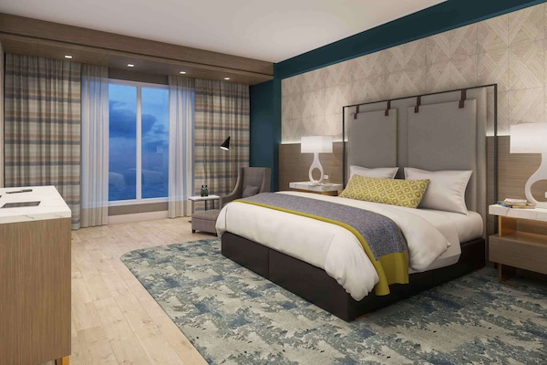 1 bedroom, premium bedding, in-room safe, desk