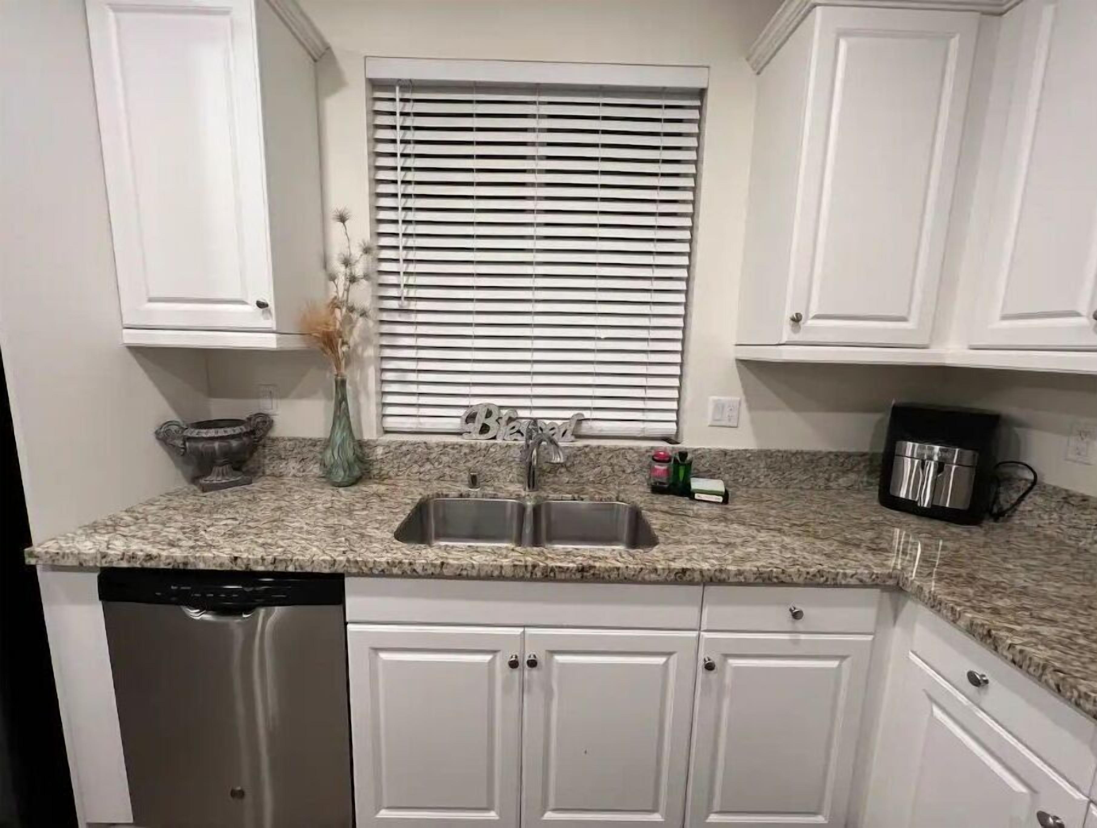 Cheerful 3-Bedroom Indio Vacation Home With a Pool