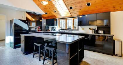 Lake George Oasis w/ 9 Acres, Hot Tub & Game Room!