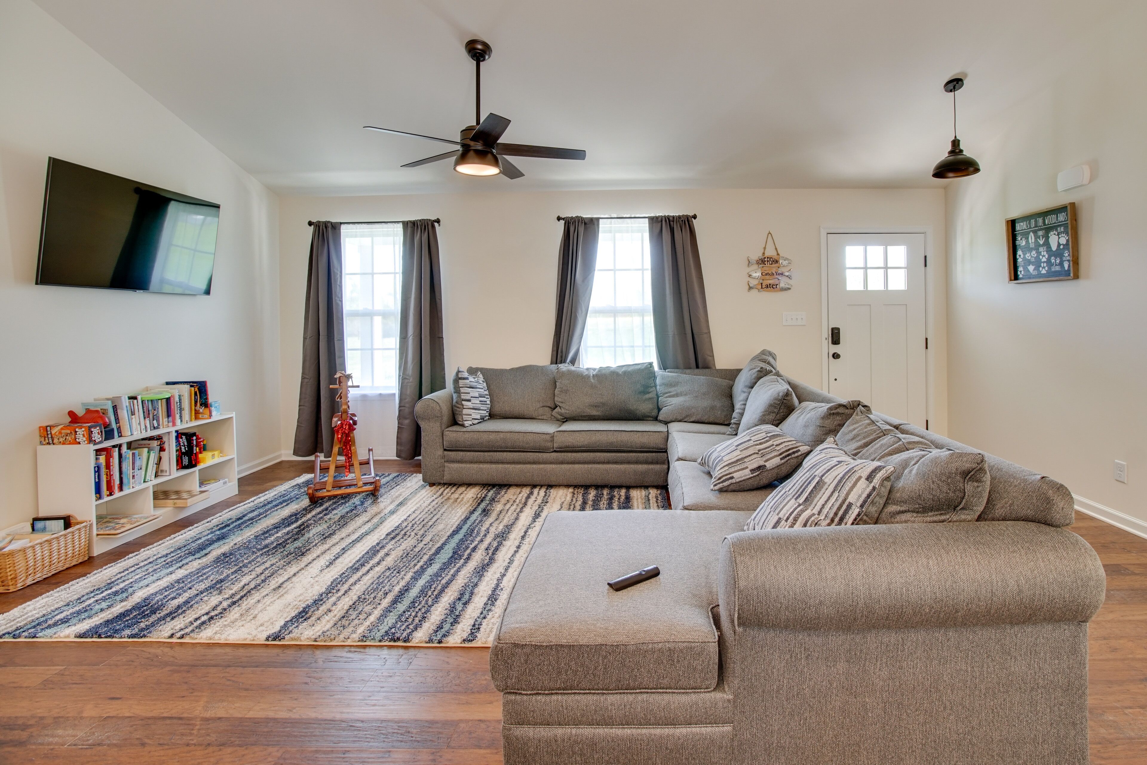 Lake Anna Vacation Rental w/ Private Hot Tub!