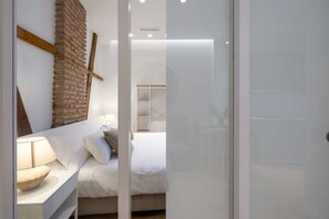 1 chambre, fer et planche à repasser, Wi-Fi gratuit, draps fournis