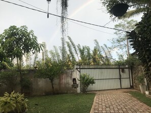 Property grounds - Menara Villa (Kamburugamuwa)