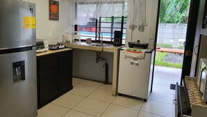 Private kitchen - Casa BRUJA (Cahuita)