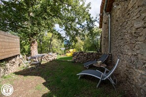 Outdoor dining - Valentin - Dore L'eglise (DORE L'EGLISE)
