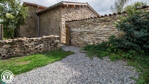 Property grounds - Valentin - Dore L'eglise (DORE L'EGLISE)