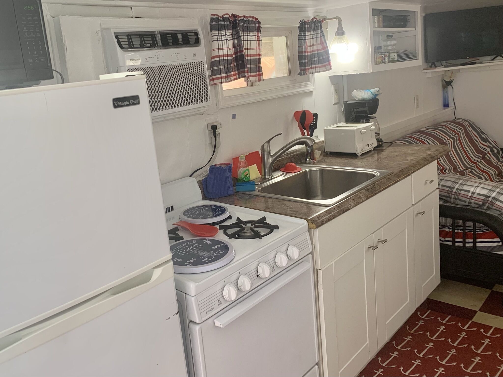 Nautical Beach Block Apartment