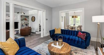 Spacious 5-BR Detroit Home | 6 Queens + Parking