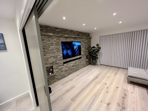 Stylish Contemporary Apartment