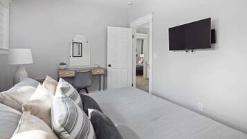 3 bedrooms, iron/ironing board, travel crib, WiFi