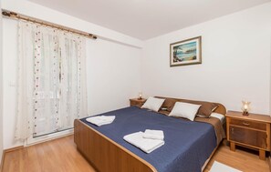 2 bedrooms, free WiFi, bed sheets