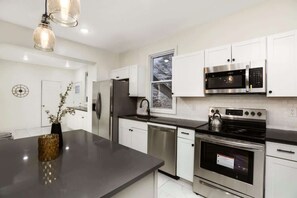 Coffee/tea maker, fridge, microwave, oven - 1910 5BR Detroit Mansion | Sleeps 16 + Parking (Detroit)
