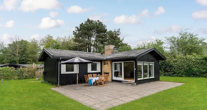 Pet friendly home in Hornbæk with WiFi
