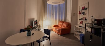 2 minutes from rail station, bright flat in the centre on the town! CorsoItalia 